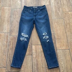 721 Levi Denim High Rise Skinny Jean Size 26